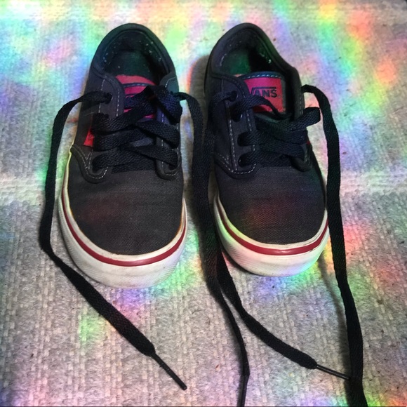 Vans number 1 skateboarding shoe kids size 11.5 off the wall grey and red vans - Picture 7 of 7